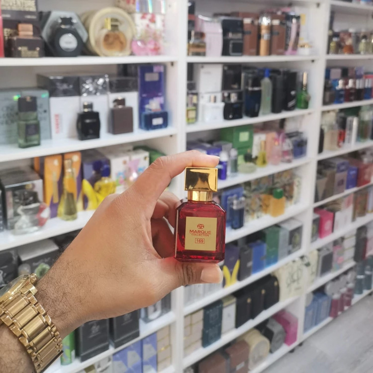 باکارت رژ 540 قرمز از شرکت مارکو کالکشن(فرگرانس)