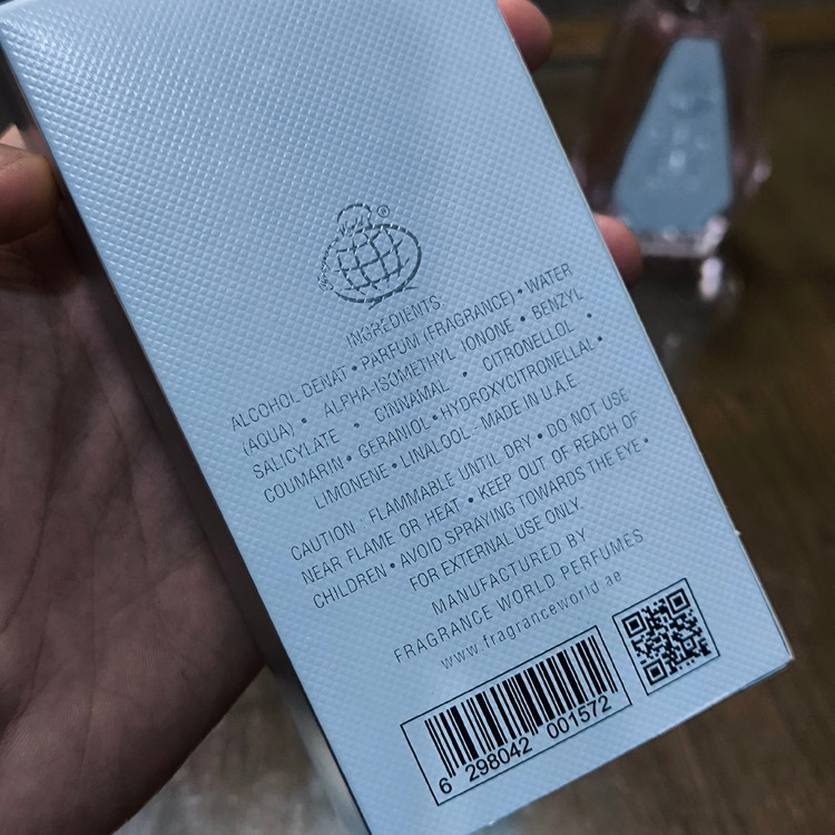 ادکلن فراگرنس ورد الی سیا وانیلا شوگر رایحه کایالی وانیلا کندی راک شوگر 42 ely sia vanilla sugar Kayali Vanilla CA...